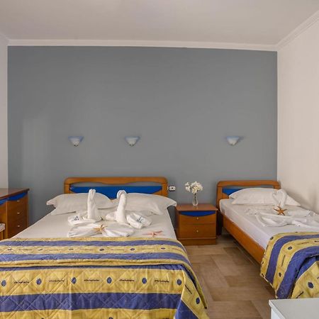 Mare Vita Apartments นีดรี ภายนอก รูปภาพ