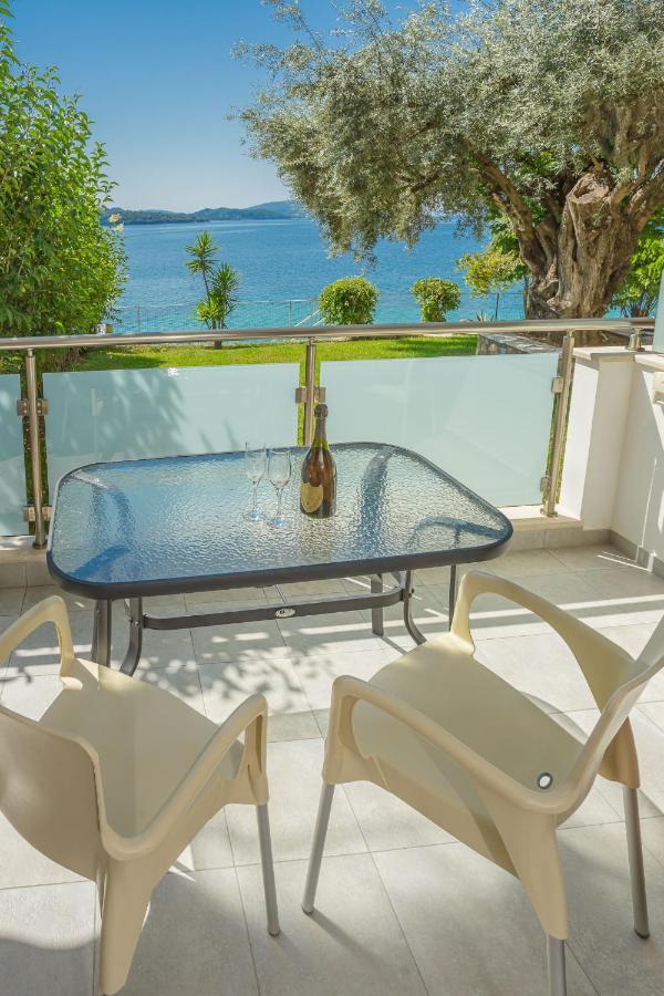Mare Vita Apartments นีดรี ภายนอก รูปภาพ